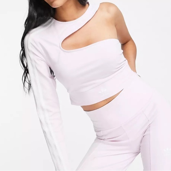 Adidas one sleeve cut out crop top SEXY baddie - Picture 5 of 8